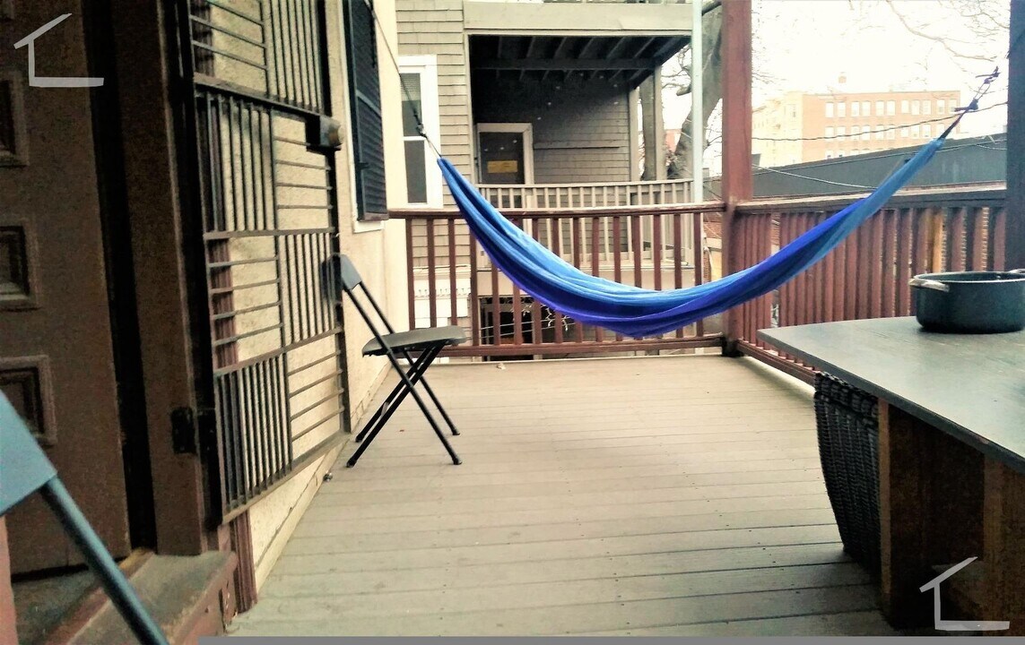 11 Chester St in Boston, MA - Building Photo