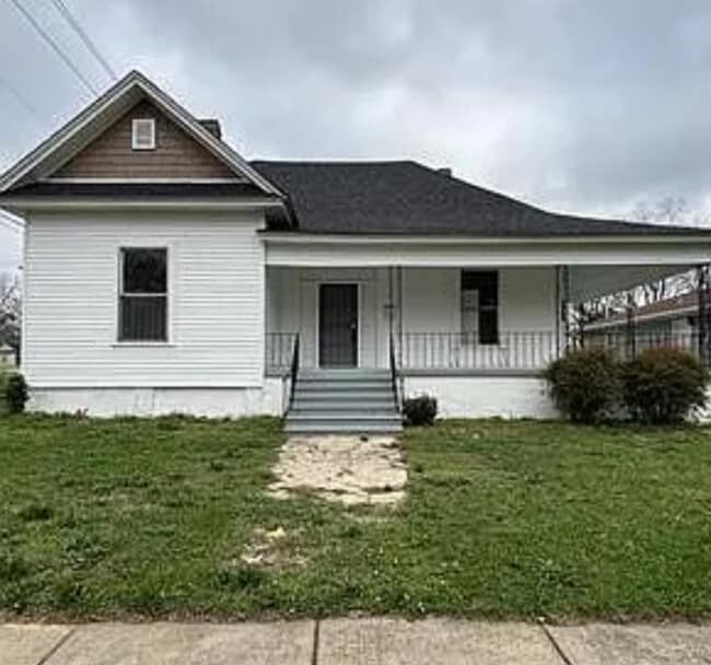 property at 2822 Avenue G