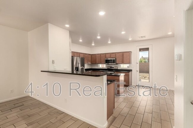 property at 5216 S 16th Pl