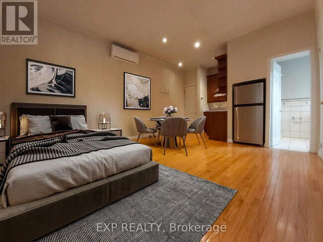 195 Carlton St. in Toronto, ON - Building Photo - Building Photo