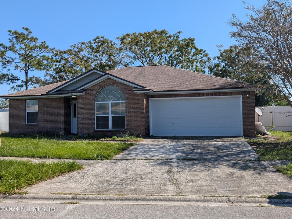 2221 Mareeba Rd in Jacksonville, FL - Building Photo