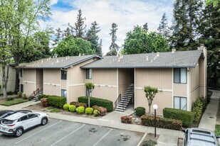 2111-2165 Northwood Dr in Concord, CA - Building Photo