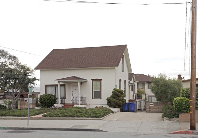 245 Van Buren St in Monterey, CA - Foto de edificio - Building Photo
