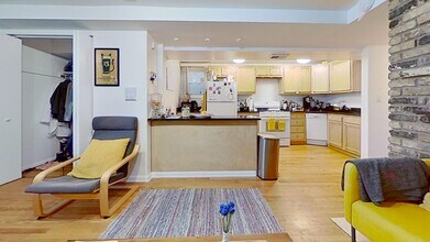 2613 N Halsted St in Chicago, IL - Building Photo - Building Photo