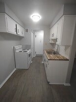 Freelander in Cleveland, OH - Building Photo