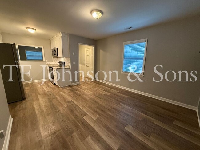 2893 Navajo Ave in Winston-Salem, NC - Foto de edificio - Building Photo