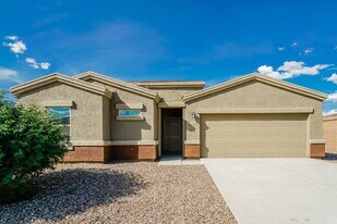 7442 W Calle Colado in Tucson, AZ - Building Photo