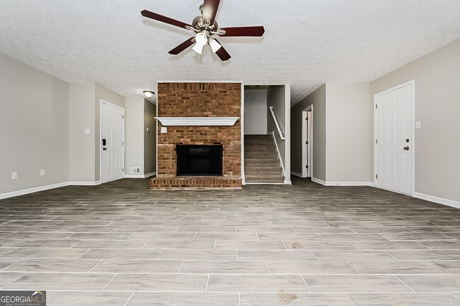 295 Stoneridge Way in Fayetteville, GA - Building Photo - Building Photo