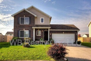 710 SE Murphy Dr in Waukee, IA - Building Photo