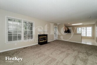4901 Heritage Woods Dr in Greensboro, NC - Building Photo - Building Photo