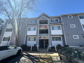 501 Ocean Trace Arch in Virginia Beach, VA - Building Photo