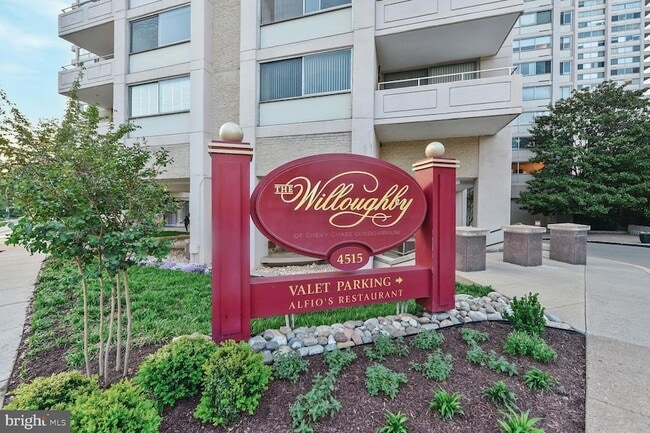 4515 Willard Ave in Chevy Chase, MD - Building Photo - Building Photo