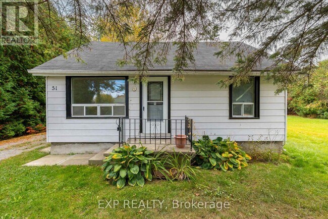 51 Burke St in Georgina, ON - Building Photo - Building Photo