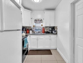 2126 Cleveland St in Hollywood, FL - Building Photo - Building Photo