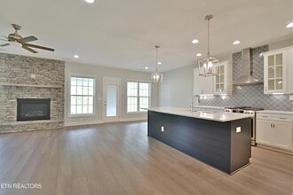 9634 Snowy Clf Ln in Knoxville, TN - Building Photo - Building Photo