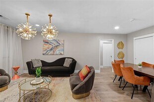 3645 Peachtree Rd NE in Atlanta, GA - Building Photo