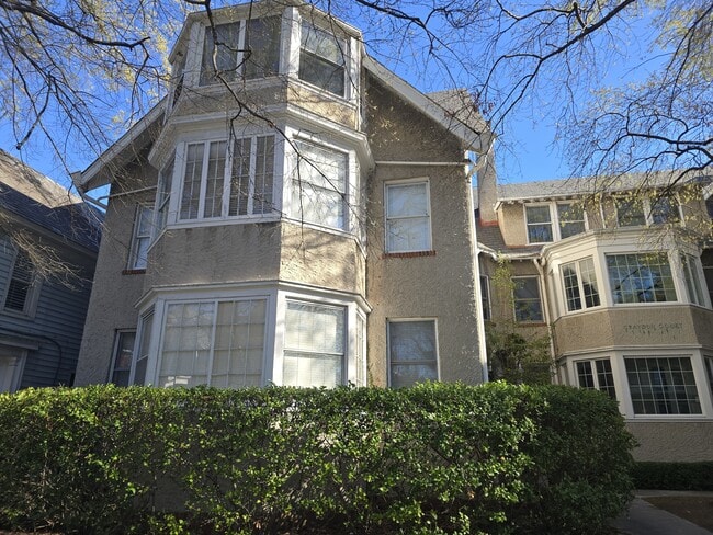 property at 800 Graydon Ave