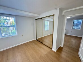 1051 63rd St, Unit B in Oakland, CA - Building Photo - Building Photo