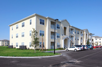 Mill Creek Apartments in Orlando, FL - Building Photo - Building Photo