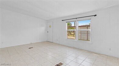 111 Grassy Key Ln in Naples, FL - Building Photo - Building Photo