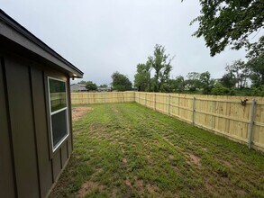 132 Laura Anne Loop, Unit 132 Laura Anne in China Spring, TX - Building Photo - Building Photo