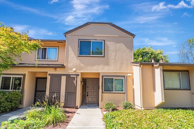1381 Highland Ct in Milpitas, CA - Building Photo - Building Photo