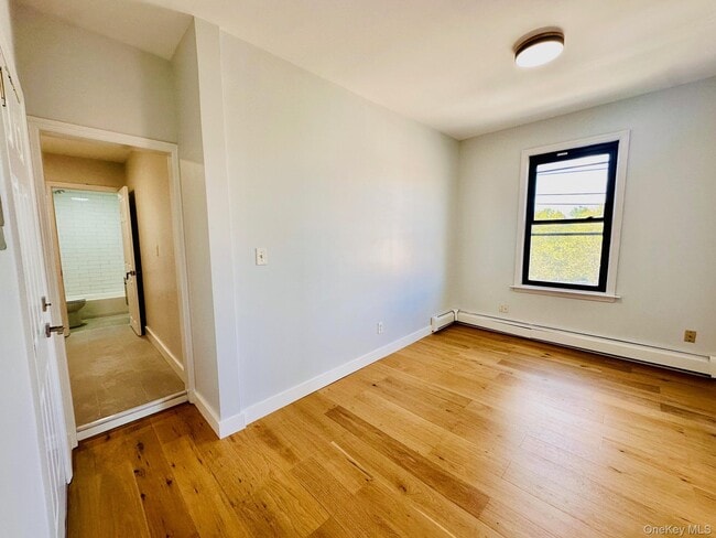 97 Waverly St in Yonkers, NY - Building Photo - Building Photo