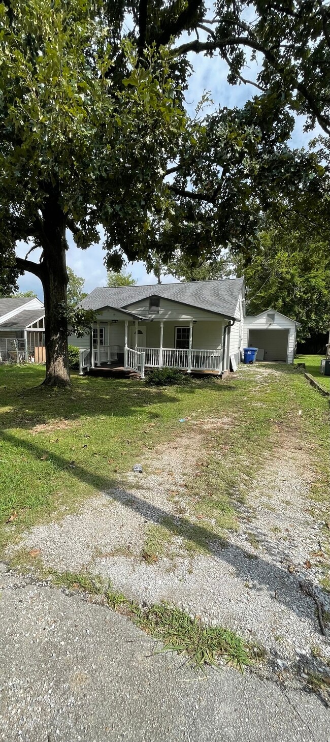 property at 7 Whirlaway Dr