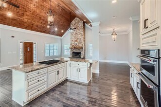 1639 Temple Ave in College Park, GA - Building Photo - Building Photo