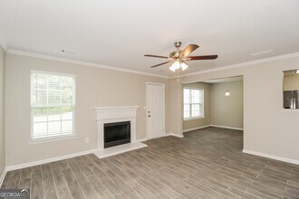 4666 Raven Wood Loop in Union City, GA - Building Photo - Building Photo