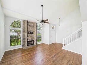 3210 Creek Shadows Dr in Houston, TX - Building Photo - Building Photo