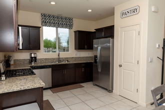 314 Shafer Ave in Merced, CA - Building Photo - Building Photo