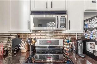 6703 S Winnipeg Cir in Aurora, CO - Building Photo