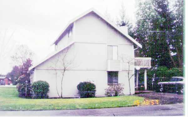 34002 1st Pl S in Federal Way, WA - Foto de edificio