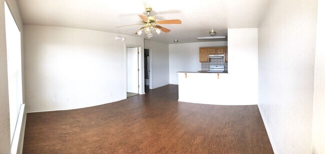 411 E Central Texas Expy in Killeen, TX - Building Photo - Building Photo
