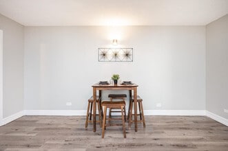 300 Peachtree Rd NE in Atlanta, GA - Building Photo - Building Photo