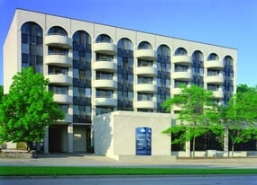 Shorewood Apartments in Madison, WI - Building Photo