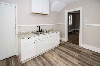 2947 E 57th St in Cleveland, OH - Building Photo - Building Photo