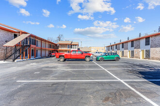 405Paseo in Oklahoma City, OK - Foto de edificio - Building Photo