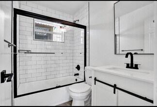 1300 NE 2nd Ave in Fort Lauderdale, FL - Building Photo - Building Photo