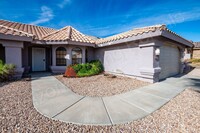 6279 Lago Grande Dr in Fort Mohave, AZ - Foto de edificio - Building Photo