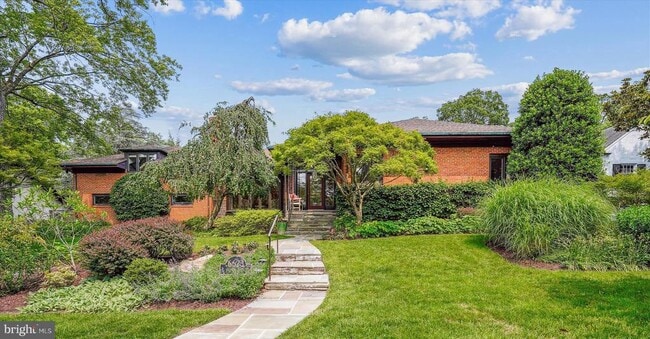 property at 6623 Radnor Rd