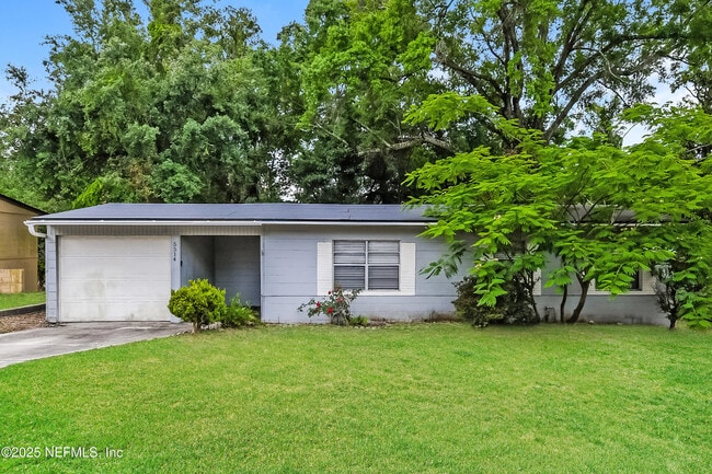 property at 5514 Windermere Dr