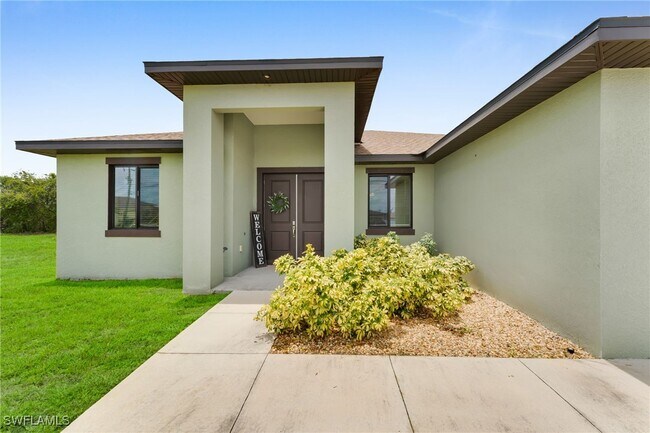 property at 2622 SW 5th St