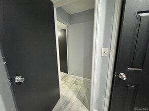 6A James St in Huntington Station, NY - Building Photo - Building Photo