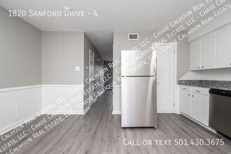 1820 Sanford Dr in Little Rock, AR - Building Photo - Building Photo