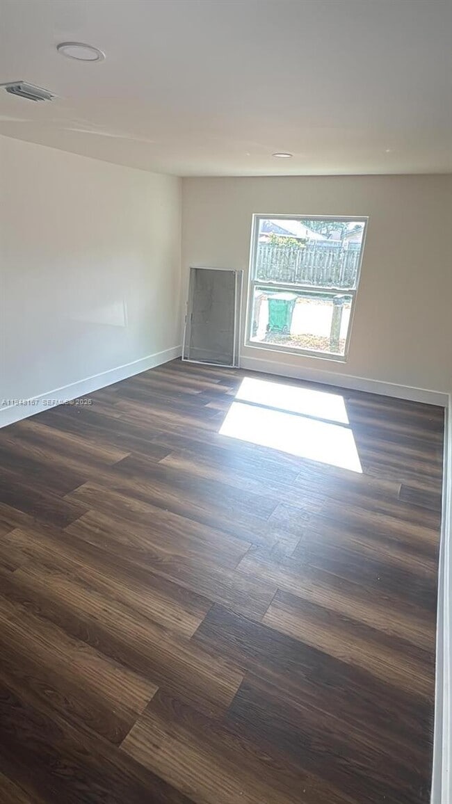 13361 SW 9th Ct in Davie, FL - Building Photo - Building Photo