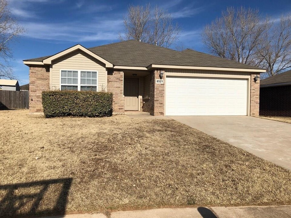 8521 SW 47th Cir in Oklahoma City, OK - Building Photo