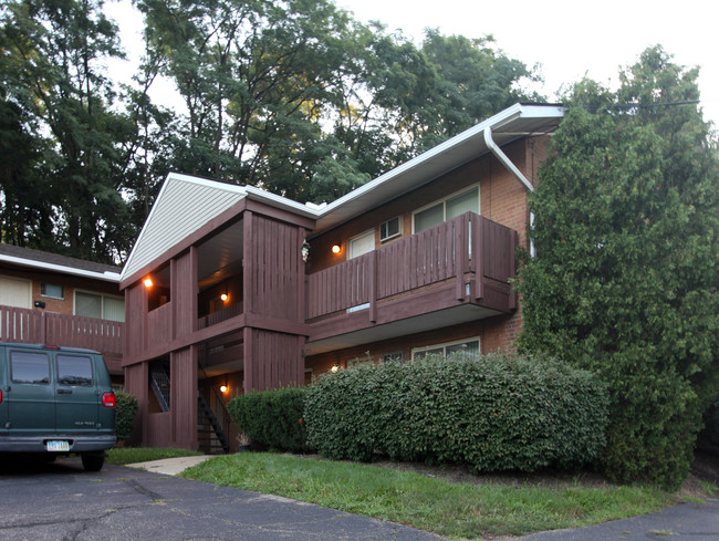 Newton House Apartments in Akron, OH - Building Photo - Building Photo