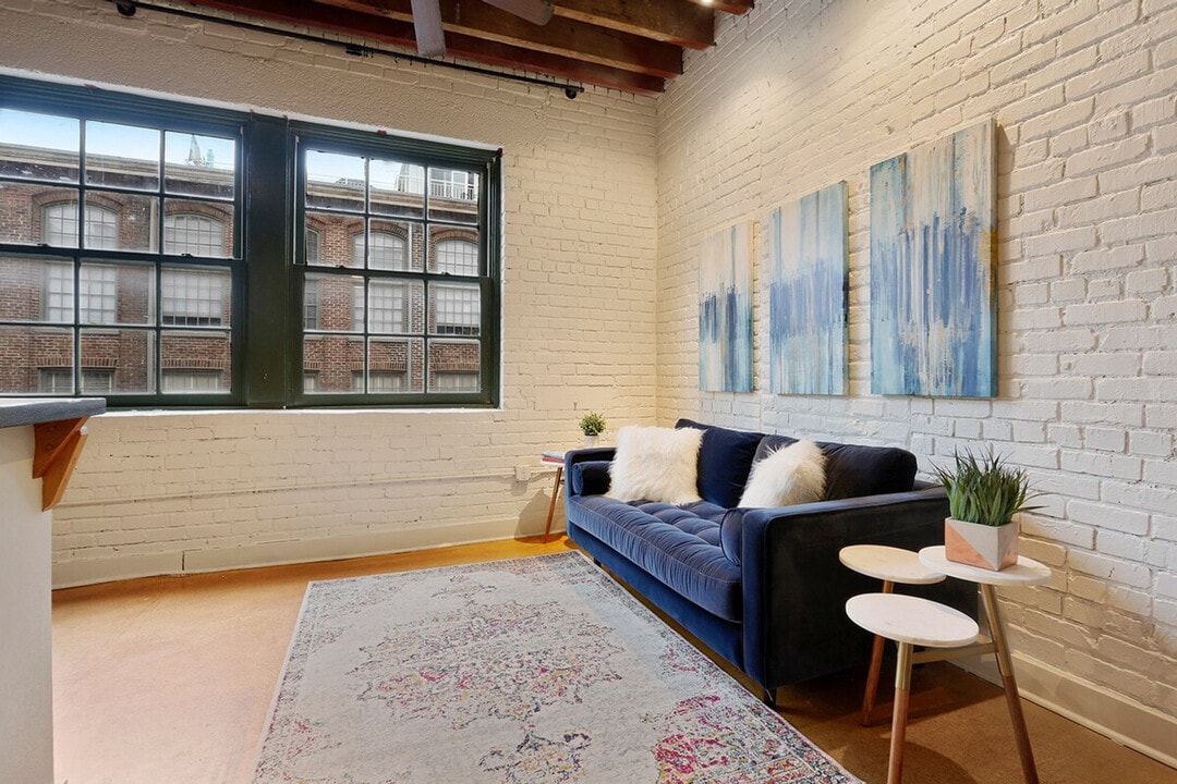 1039 Constance St in New Orleans, LA - Building Photo